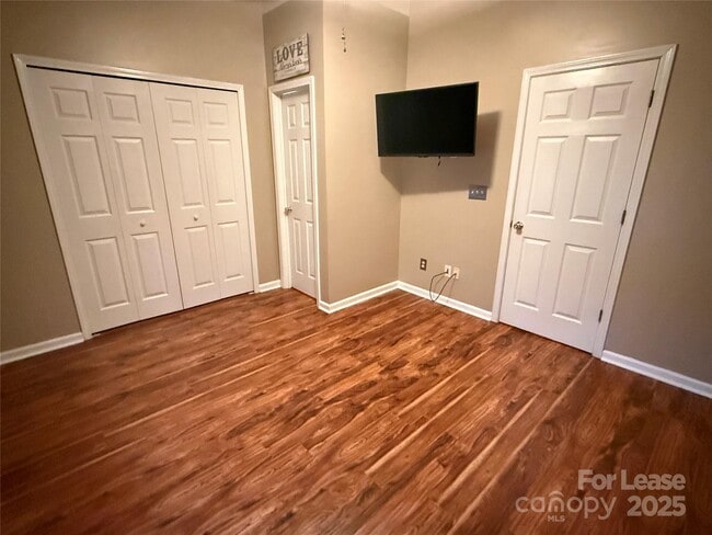 Building Photo - 10247 Reindeer Way Ln