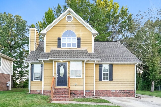 Building Photo - 2110 Arden Pl