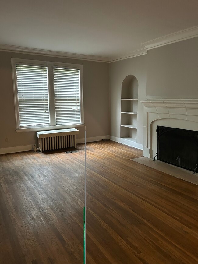 Building Photo - 431 N Evergreen St
