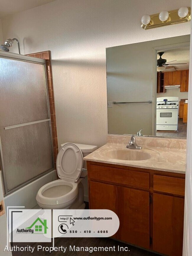 Foto del edificio - 2 br, 2 bath House - 305 Saint Michael Ct....
