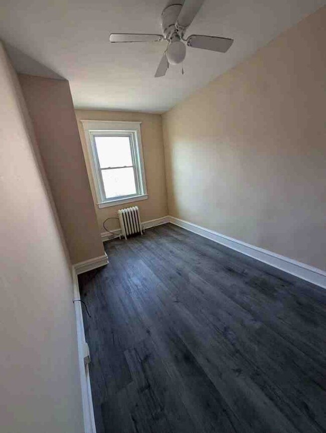 Foto del edificio - Front Porch Row - Oak Lane (SECTION 8 VOUR...