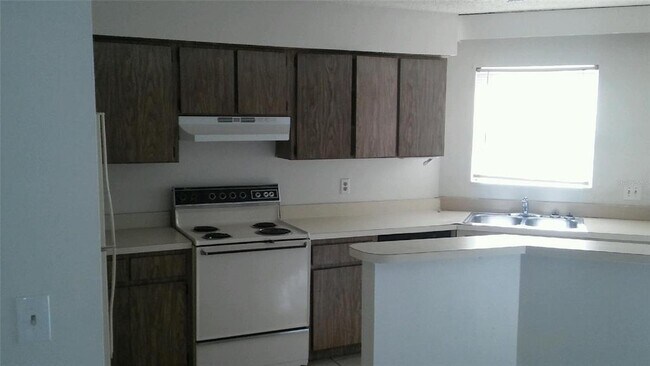 Foto del edificio - 3648 Meriden Ave