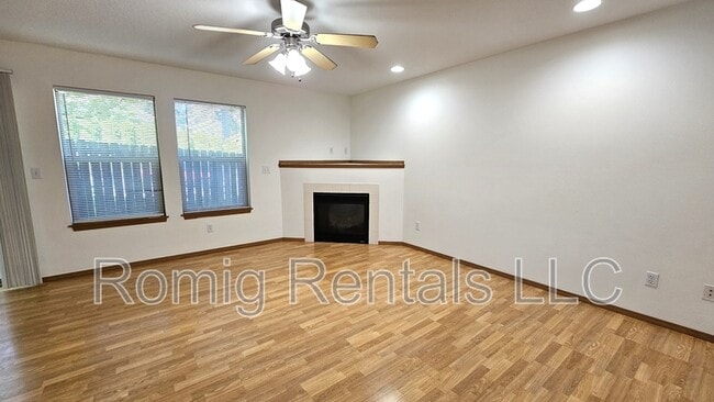 Photo - 8102 NE 36th Ct House