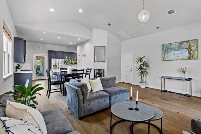 Foto del edificio - 12218 Cottage Promenade Ct