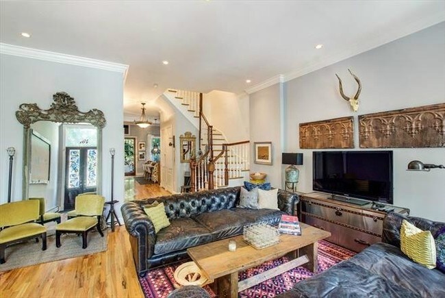 Building Photo - 164 W 130th St