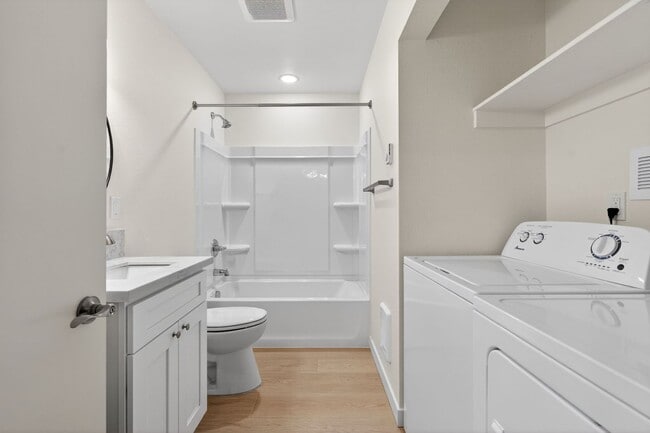 Interior Photo - Woodstock Manor