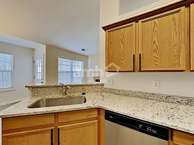 Foto del edificio - 2681 Sedgeview Lane