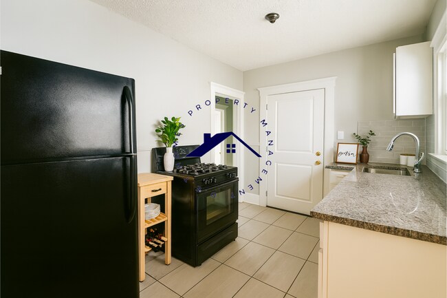 Foto del edificio - 7633 Woodrow Wilson St