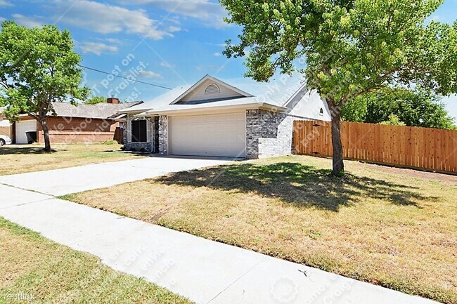 Building Photo - 3 br, 2 bath House - 4807 Teal Dr