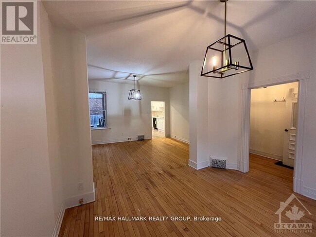 Photo du bâtiment - 375 Lyon St. N