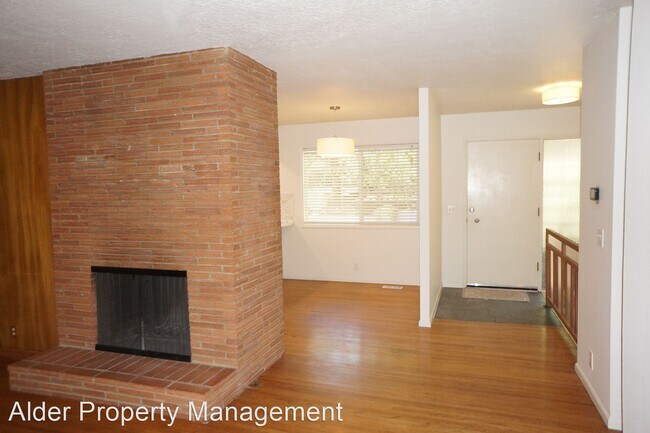 Building Photo - 3 br, 3 bath House - 4020 SW Lee St.,