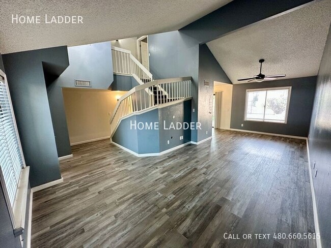 Foto del edificio - 1702 N Ventura Ln