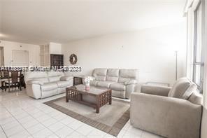 Foto del edificio - 10185 Collins Ave