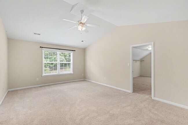 Foto del edificio - 24 Crestwood Ln