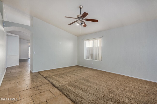 Building Photo - 1122 W Morelos St
