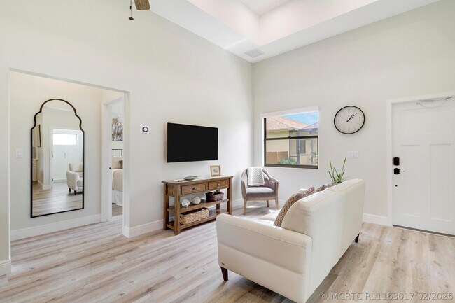Foto del edificio - 10735 Lantana Rd