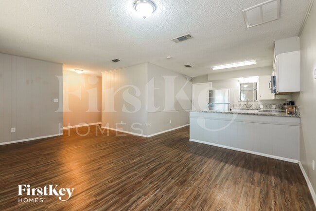 Building Photo - 2813 Silver Meadow Ln