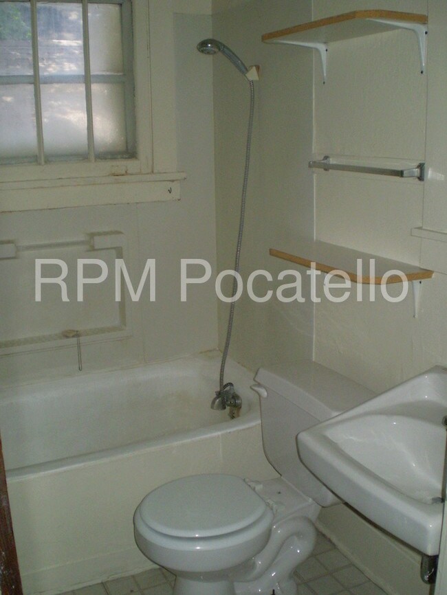 Foto del edificio - 734 E Halliday St