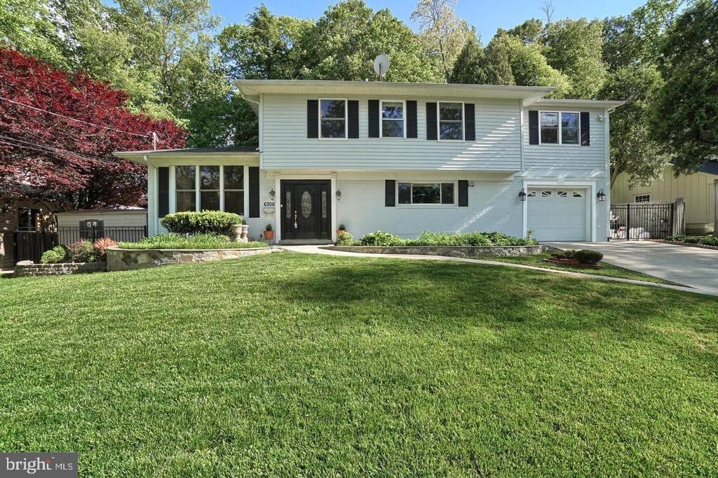Primary Photo - 6306 Maiden Ln
