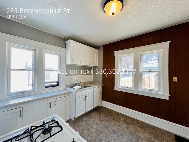 Building Photo - Beautifully finished 3 bedroom home for re...