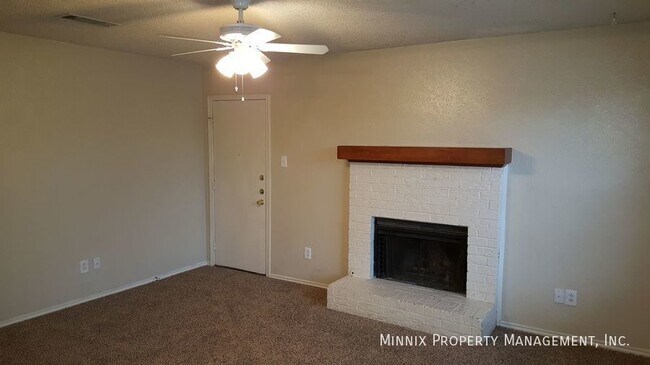 Foto del edificio - 9608 Elmwood Ave