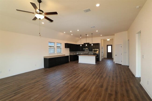 Building Photo - 3305 Amerigo Pl