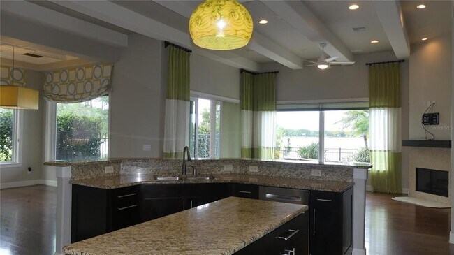 Building Photo - 2611 Atherton Dr
