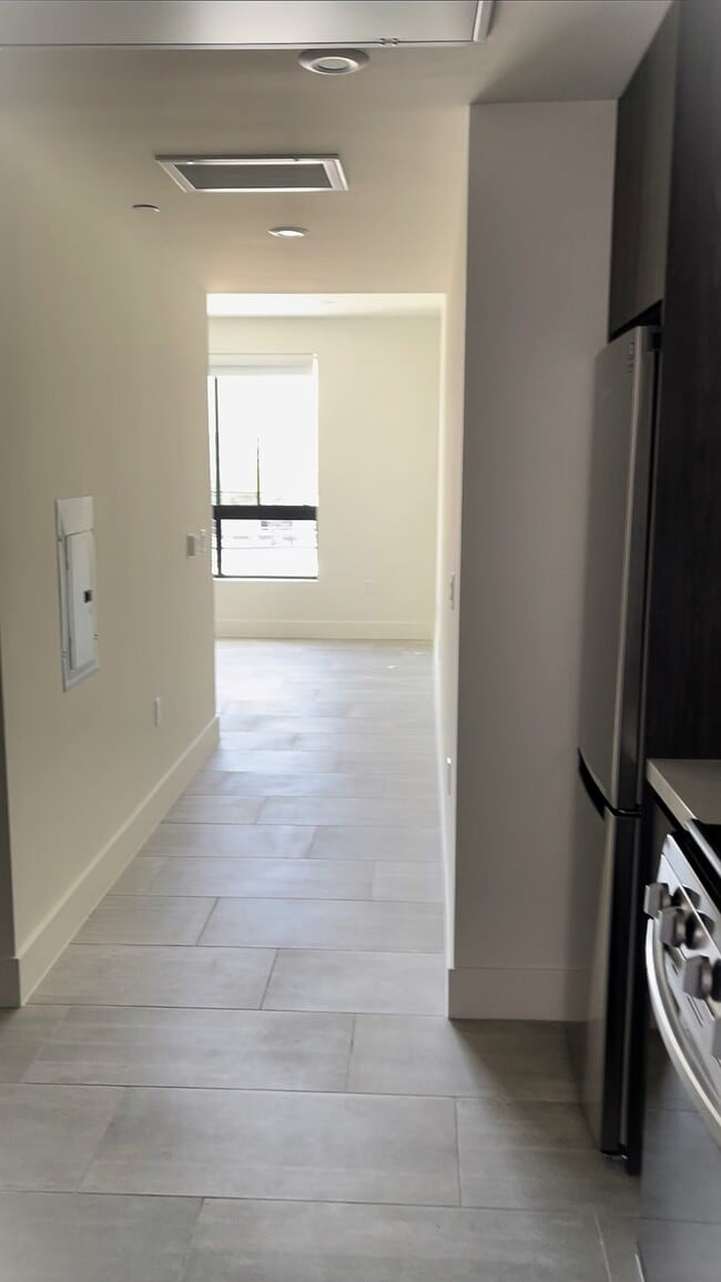 Building Photo - 3766 Motor Ave