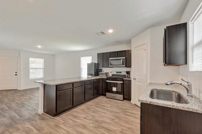 Building Photo - 307 Rd 5138