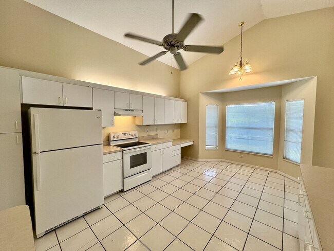 Foto del edificio - 3 bedroom 2 bathroom home in Plantation bay