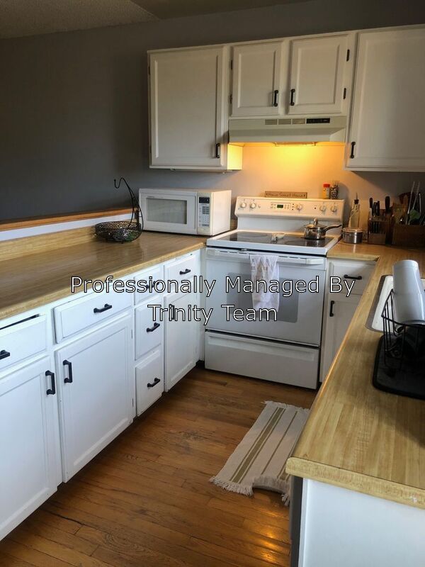 Foto principal - 9693 W Chatfield Ave