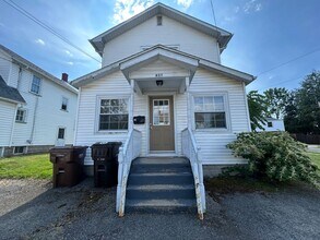 Building Photo - 614 Stewart Ave