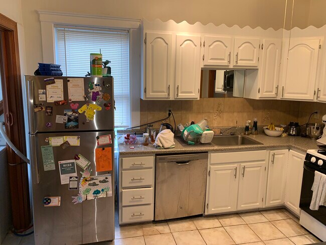 Building Photo - 39 Farquhar St