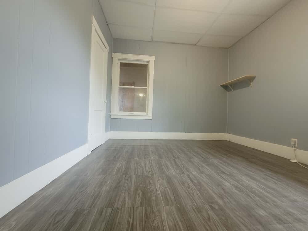 Foto principal - 424 1/2 N Wheeler Ave