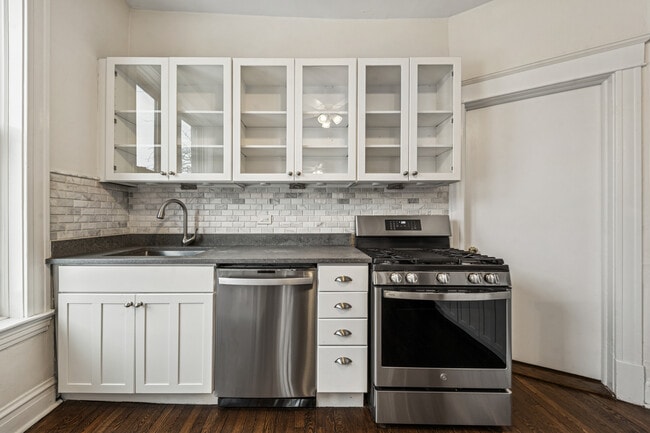 Building Photo - 2159 N Seminary Ave