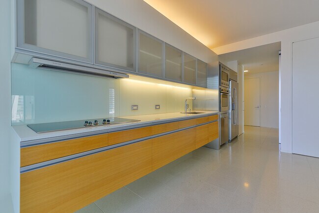 Foto del edificio - Veer Towers 602W-Strip and CityCenter Views form this Stunning 2Bd/2Ba Residence