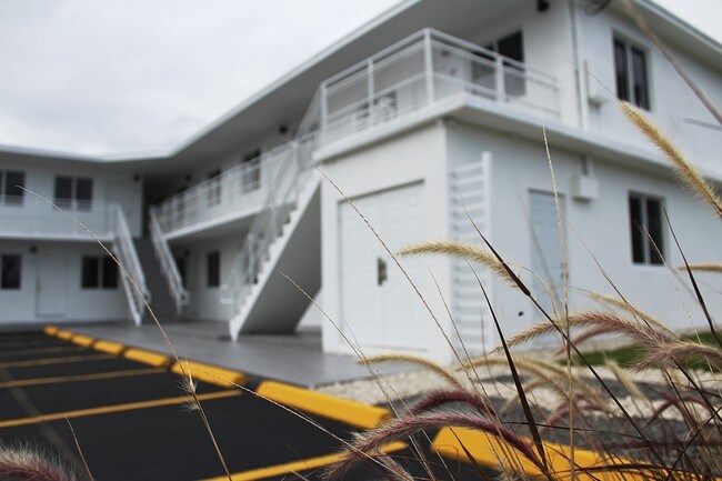 Foto del edificio - 100 NW 30th Ave