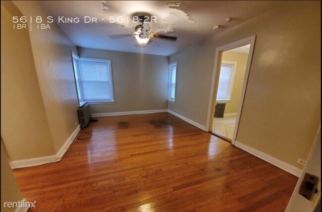 Building Photo - 1 br, 1 bath Apartment - 5618 S. King Drive