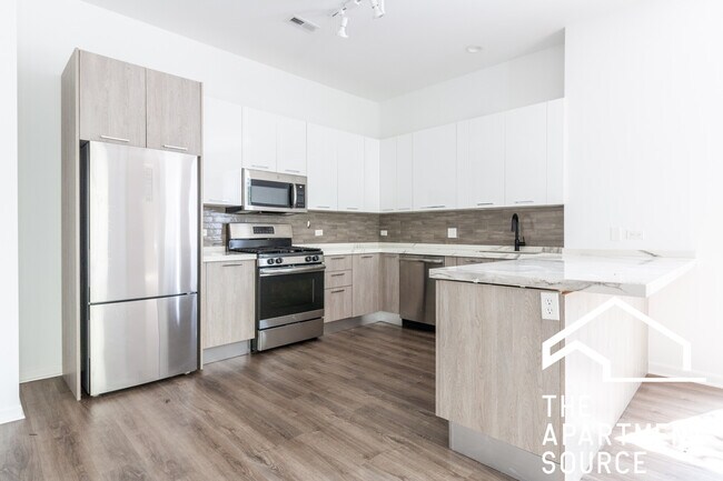 Building Photo - 2550 S Wabash Ave