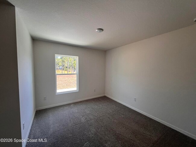 Foto del edificio - 991 La Belle Ave SW