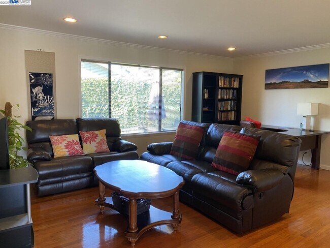 Foto del edificio - 5697 Abington Dr