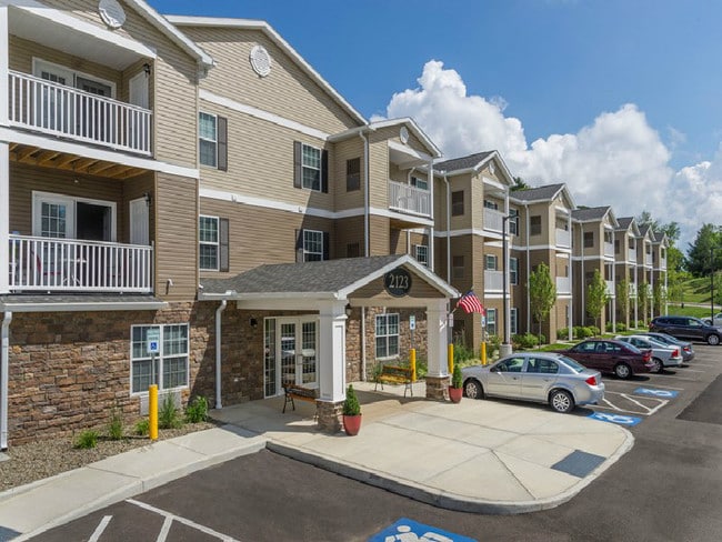 Building Photo - Emerald Reserve Lakewood
