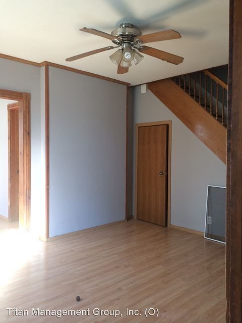 Primary Photo - 916-918 N 11th St