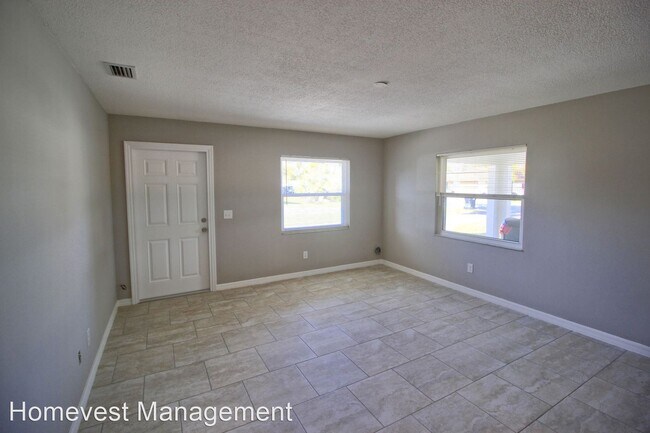 Foto del edificio - 2 br, 1 bath House - 114 E Wallace Street