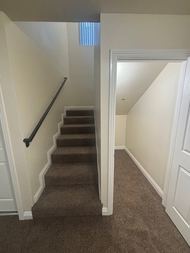 Foto del edificio - 8848 Orchard Ave