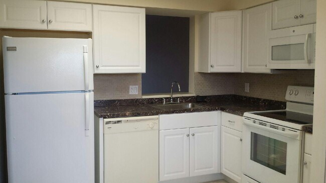 Foto del edificio - 14723 Cumberland Dr