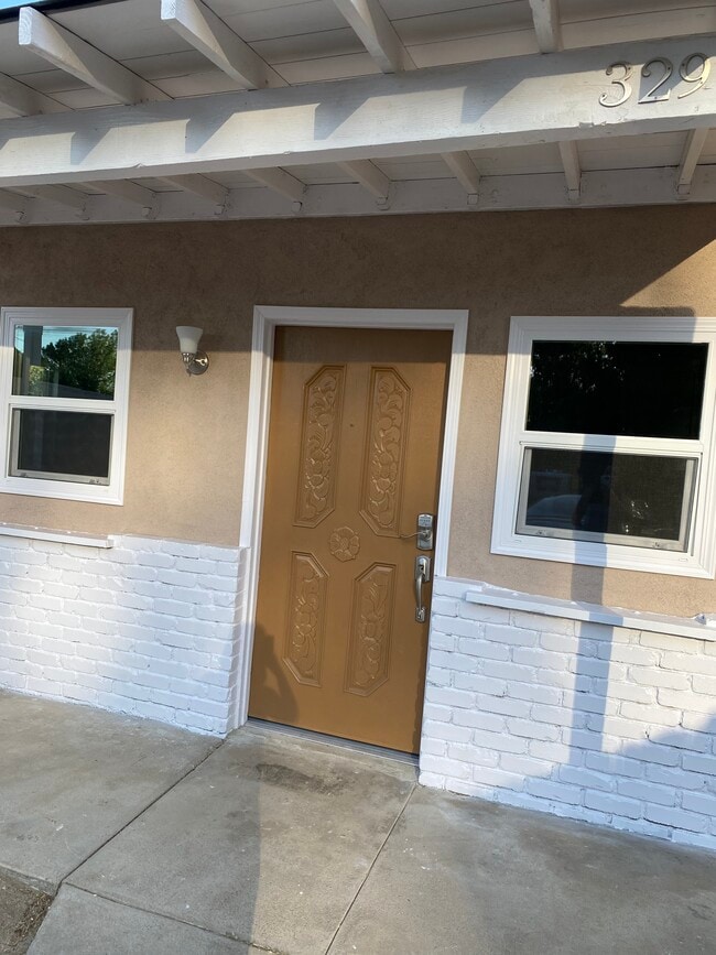 Building Photo - 32972 Rose Ave