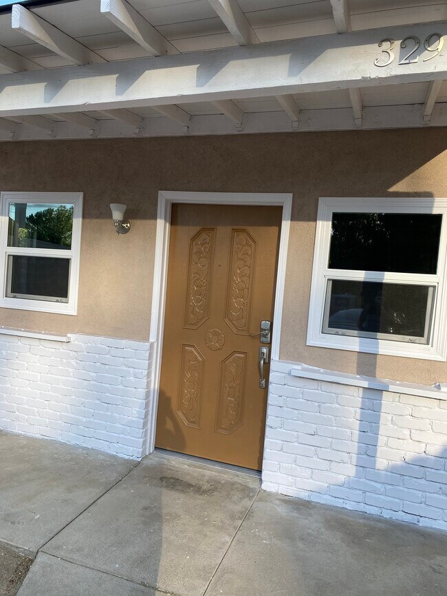 Foto del edificio - 32972 Rose Ave