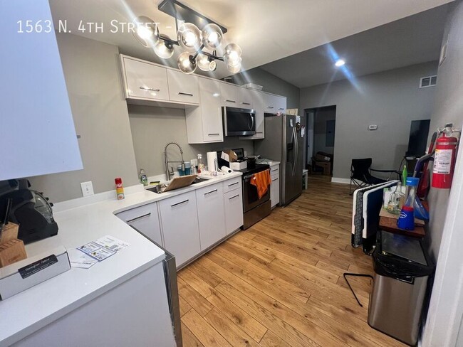 Foto del edificio - 1563 N 4th St