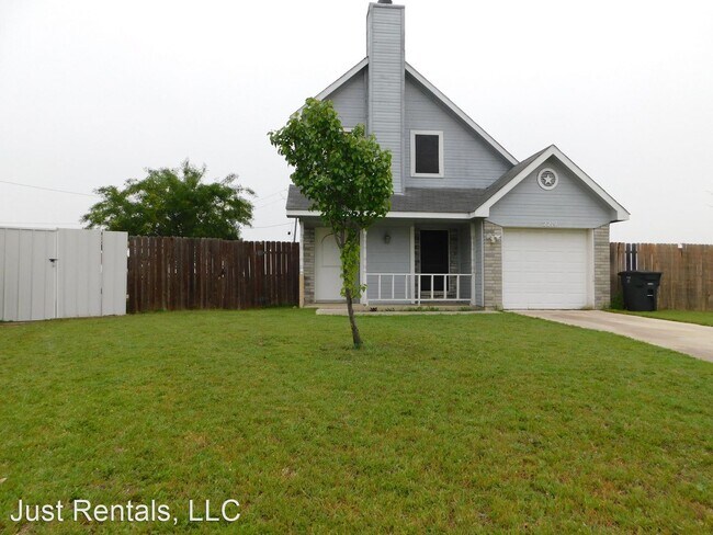 Building Photo - 2 br, 1.5 bath House - 2219 Hilltop Loop